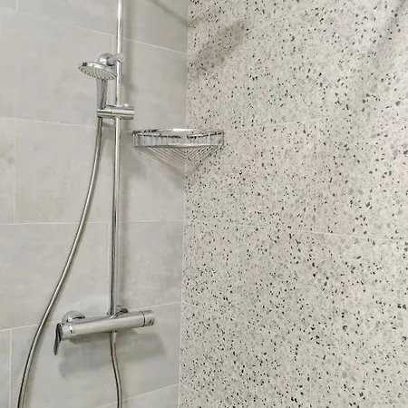 Opera - Cismigiu, Eroilor, Free Private Parking *