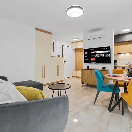 Opera - Cismigiu, Eroilor, Free Private Parking * Βουκουρέστι