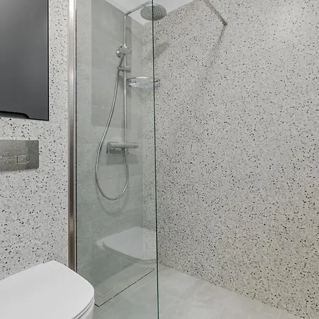 Opera - Cismigiu, Eroilor, Free Private Parking Appartement