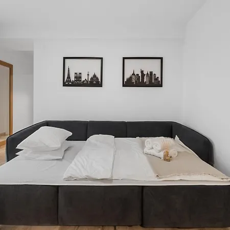 Opera - Cismigiu, Eroilor, Free Private Parking Appartement