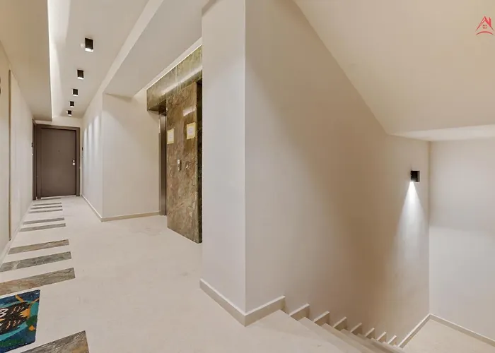 Opera - Cismigiu, Eroilor, Free Private Parking Apartment Bucharest