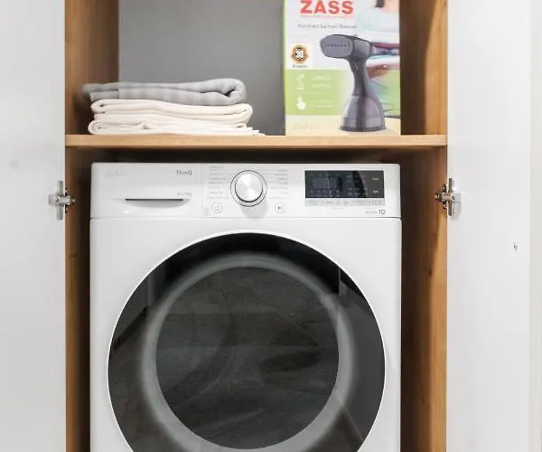 Apartment Opera - Cismigiu, Eroilor, Free Private Parking Bucharest