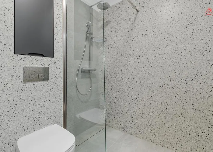 Opera - Cismigiu, Eroilor, Free Private Parking Apartment