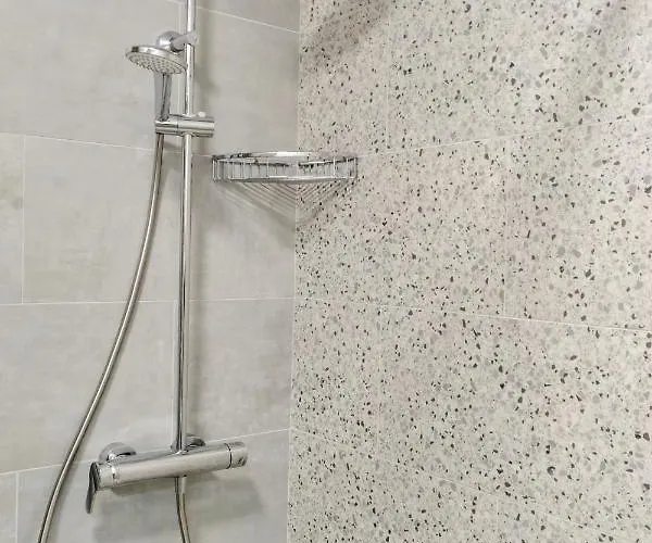 Opera - Cismigiu, Eroilor, Free Private Parking *