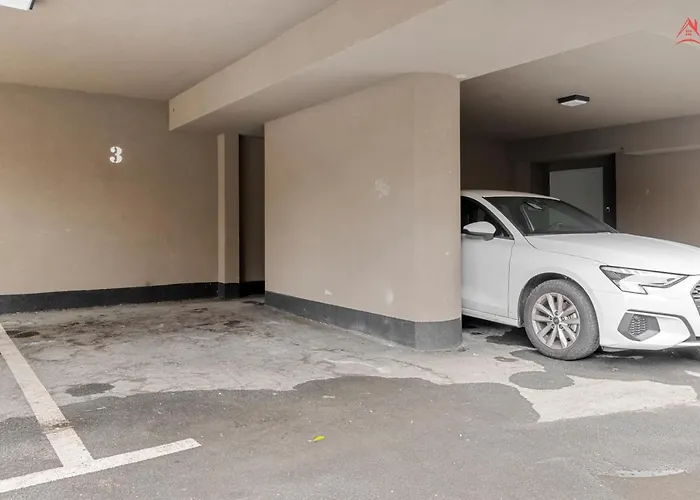 Opera - Cismigiu, Eroilor, Free Private Parking