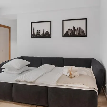 Opera - Cismigiu, Eroilor, Free Private Parking Apartment Bukarest